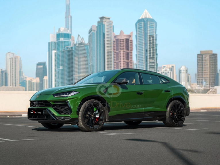 How to Combine Adventure and Elegance on Dubai’s Open Roads